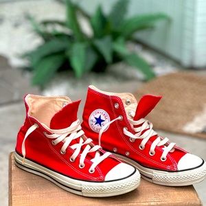 Red and white high top red converse size 7.5